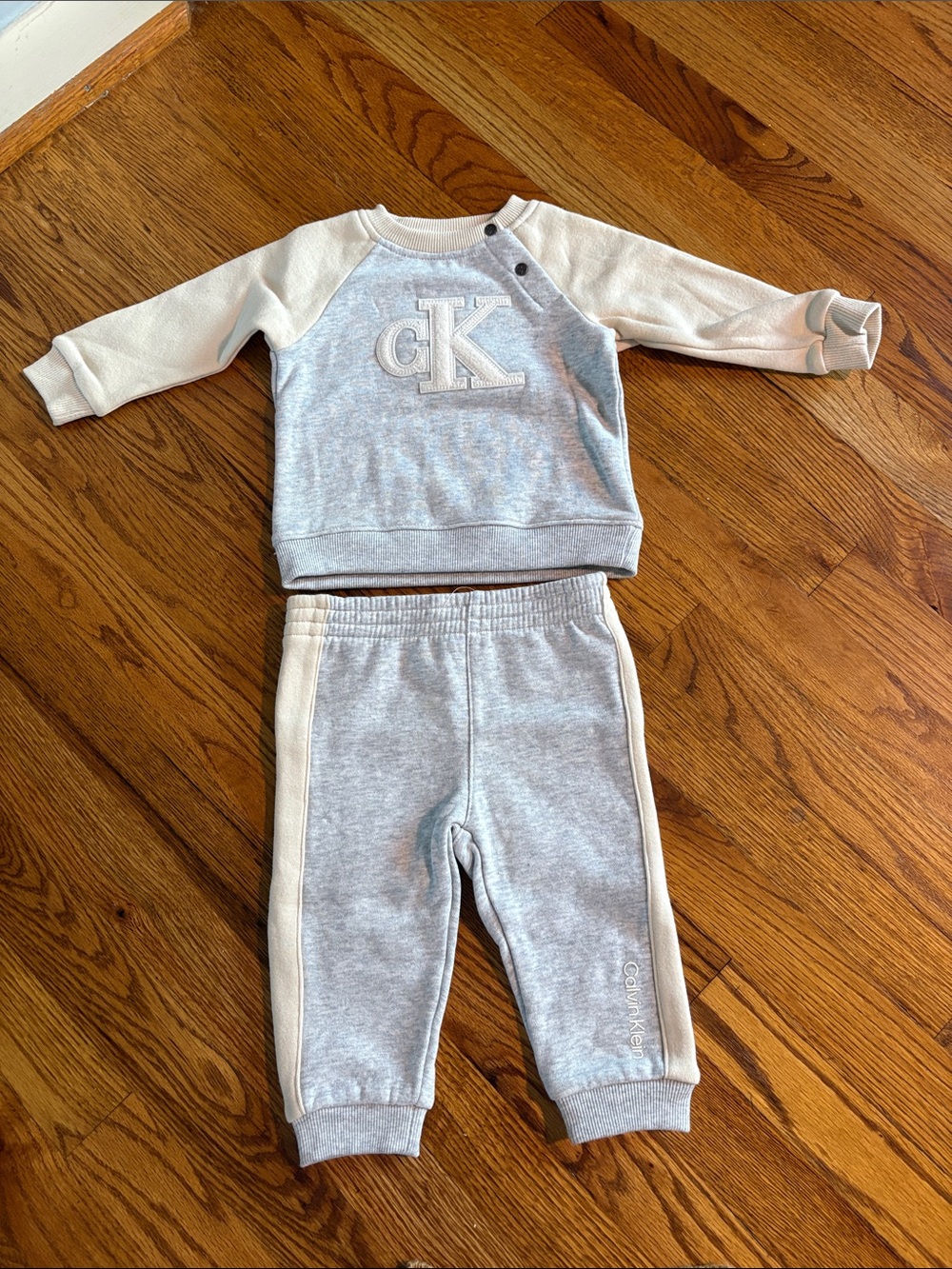 Calvin Klein Light Grey & Cream Kids Sweatshirt and Joggers Set 6/9 Months